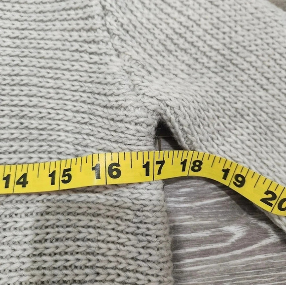 Alexander Wang cream wool blend turtleneck long sleeve sweater - Picture 9 of 9